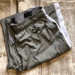 Nike Men’s Small DriFit  Athletic Shorts